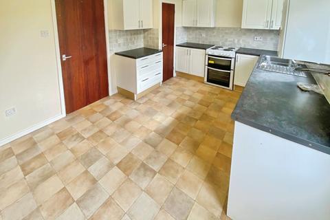 3 bedroom property to rent, Flamborough Close, Peterborough, PE2
