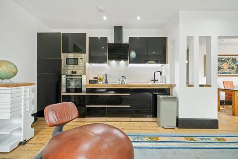 1 bedroom apartment to rent, Hammersmith Grove, London W6