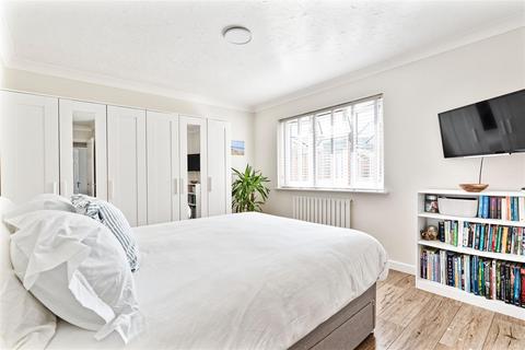 3 bedroom detached bungalow for sale, The Fairways, Bideford EX39
