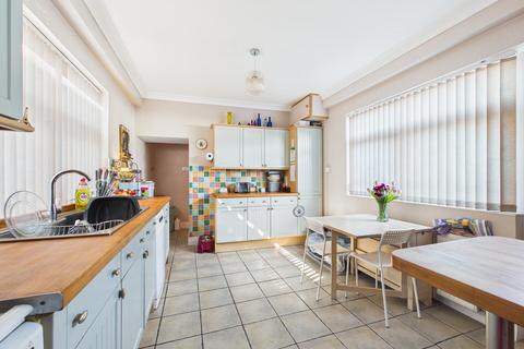3 bedroom end of terrace house for sale, New Road, Neath SA10