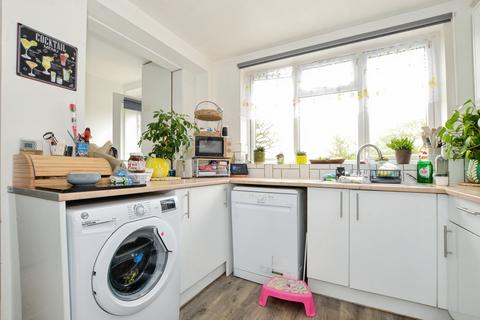 3 bedroom terraced house for sale, Berkeley avenue, Greenford, UB6