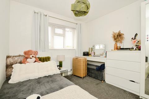 3 bedroom terraced house for sale, Berkeley avenue, Greenford, UB6
