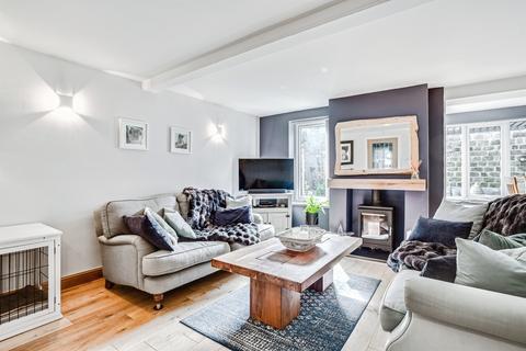 3 bedroom semi-detached house for sale, Mill Farm Drive, Newmillerdam, Wakefield