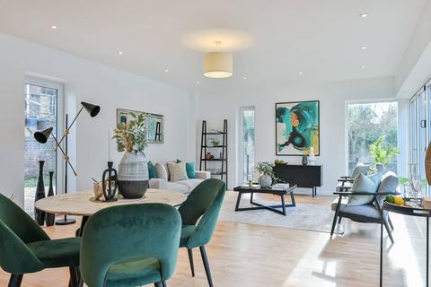 4 bedroom detached house for sale, Barrow Road, Streatham, London, SW16