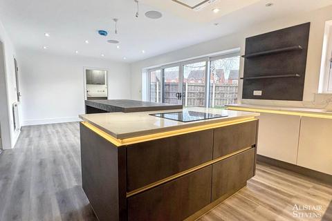 4 bedroom detached house for sale, Hunt Lane, Chadderton