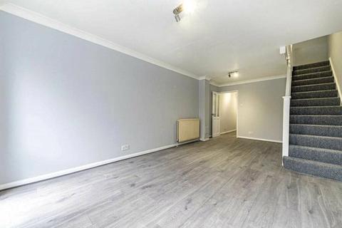 2 bedroom terraced house to rent, Vincent Road, KT1
