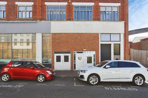 2 bedroom flat for sale, St. Faiths Street, Maidstone, Kent, ME14