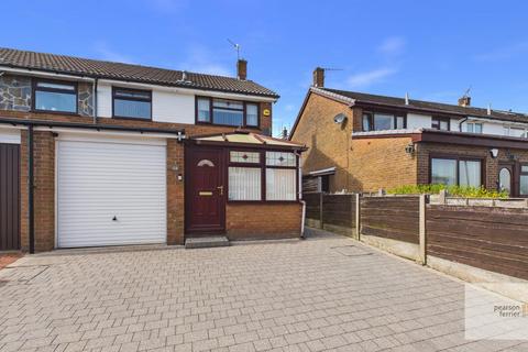 3 bedroom end of terrace house for sale, Earl Road, Bury BL0