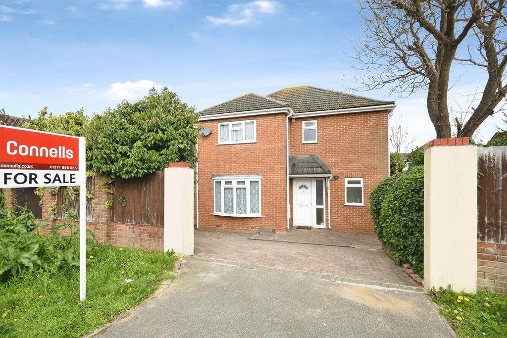 Detached house exterior, driveway