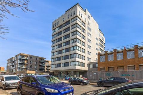 2 bedroom flat for sale, The Causeway, Goring-by-Sea