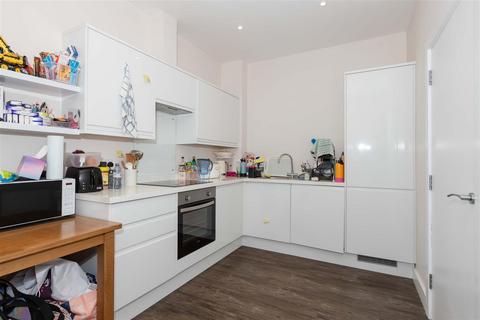 2 bedroom flat for sale, The Causeway, Goring-by-Sea