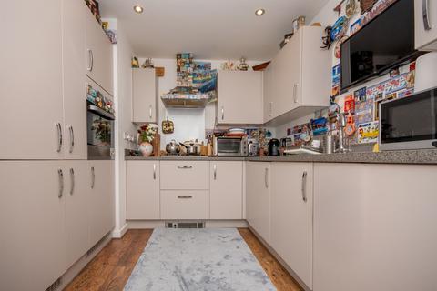 2 bedroom end of terrace house for sale, Shortland Road, Kettering
