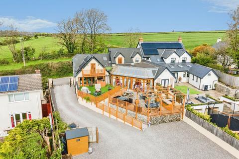 2 bedroom character property for sale, Green Dragon Cottage, Llancadle