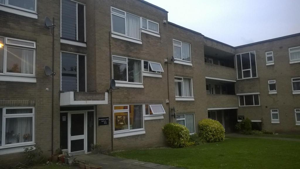 2 bedroom ground floor flat to rent