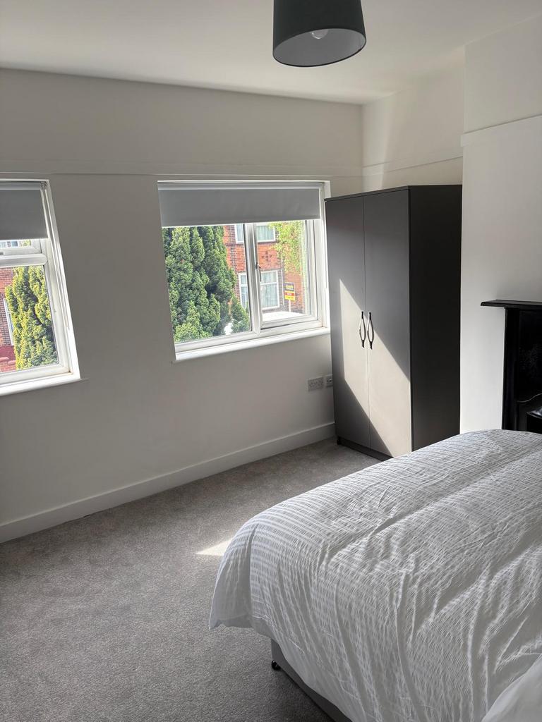 Chalfont Avenue, Wembley HA9 - View 6