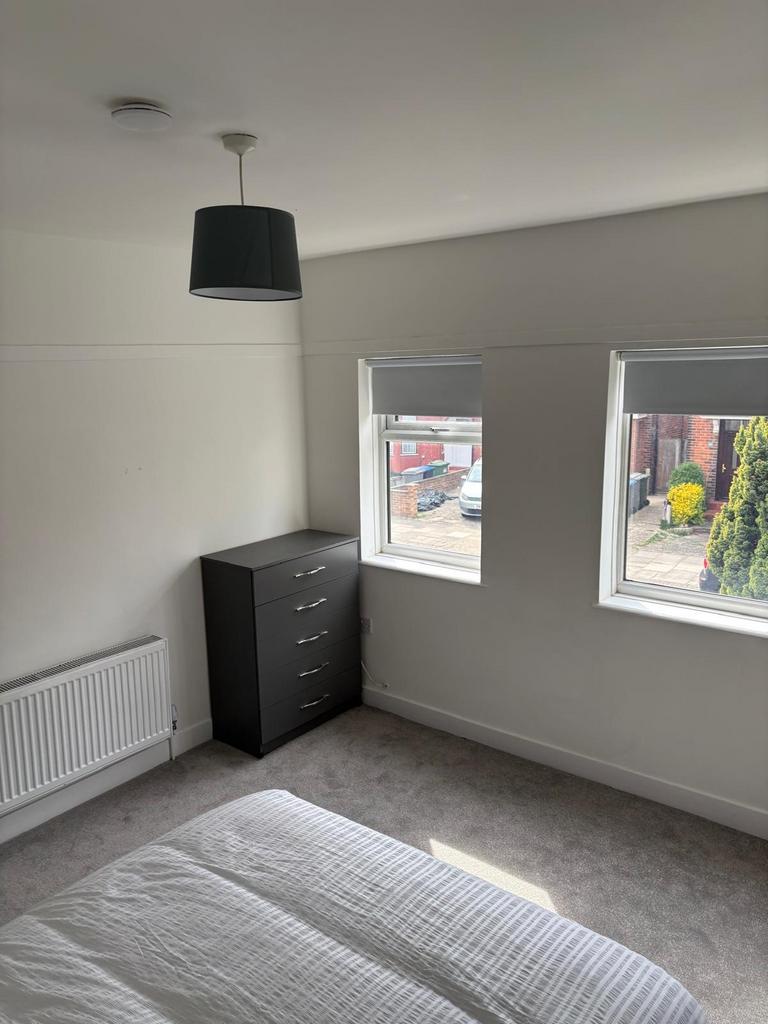 Chalfont Avenue, Wembley HA9 - More
