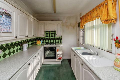3 bedroom semi-detached house for sale, Willingsworth Road, WEDNESBURY, West Midlands, WS10