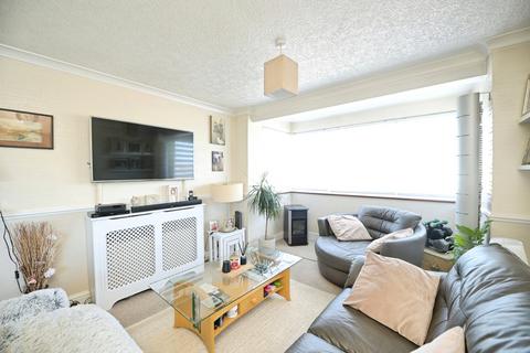 2 bedroom flat for sale, Winston Close, Romford, RM7
