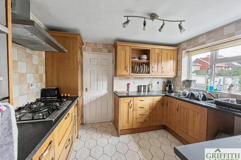 undefined, Dursley GL11