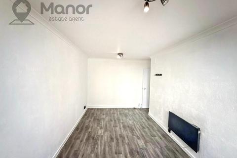 1 bedroom flat to rent, Gosfield Road, Dagenham, RM8 1LB