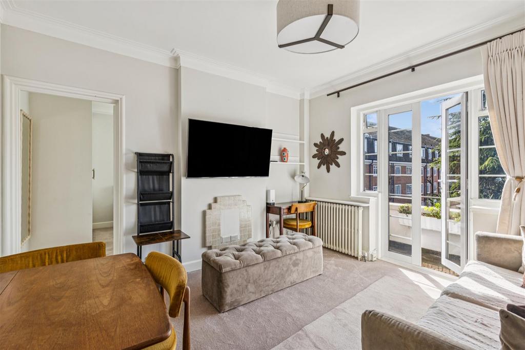 Watchfield Court, Sutton Court Road... 1 bed flat - £2,000 pcm (£462 pw)