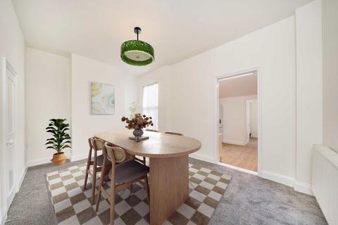 2 bedroom house for sale, Kenlor Road, London SW17
