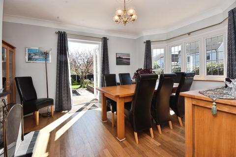 4 bedroom detached house for sale, Pierremont Avenue, Broadstairs