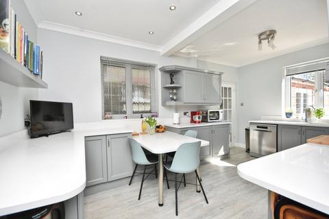 4 bedroom detached house for sale, Pierremont Avenue, Broadstairs