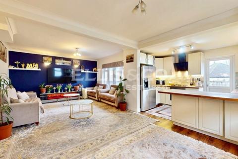 5 bedroom bungalow for sale, Greenford Gardens, Greenford, UB6
