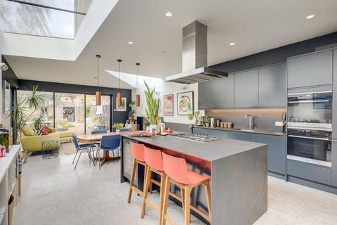 4 bedroom semi-detached house for sale, Ringstead Road, Catford, SE6