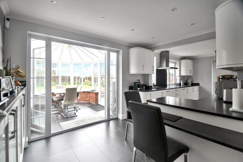 4 bedroom detached house for sale, Glenwood Close, Hempstead, Gillingham, ME7