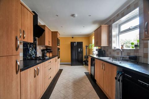3 bedroom semi-detached house for sale, Newnham Close, Twydall, Gillingham, ME8
