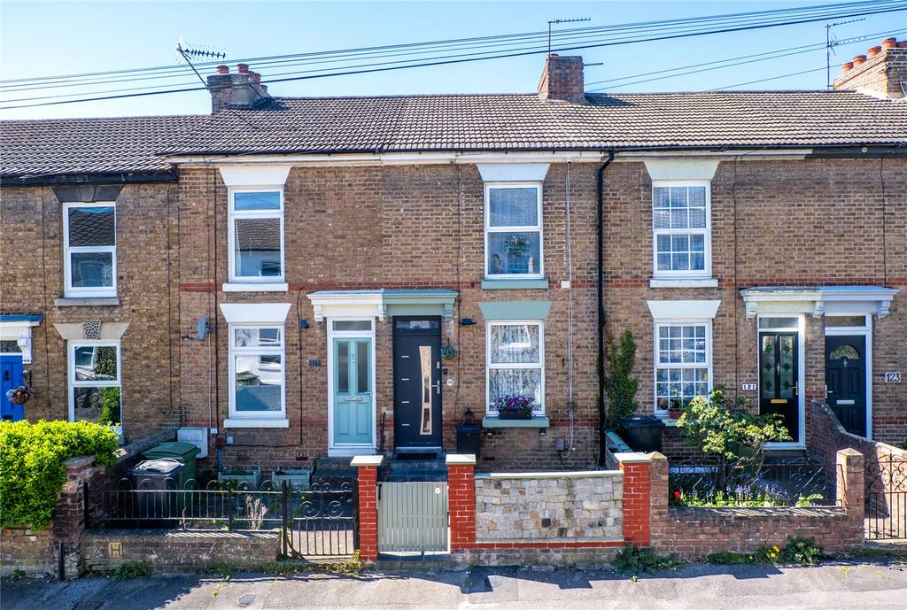 3 bedroom terraced house for sale in Kent on OnTheMarket