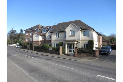 2 bedroom apartment for sale, Station Road, Addlestone, KT15