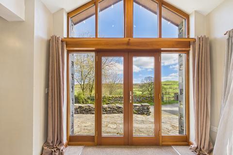 3 bedroom barn conversion to rent, Cragg Foot, Crook, Kendal