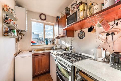 3 bedroom apartment for sale, Wix's Lane, London, SW4