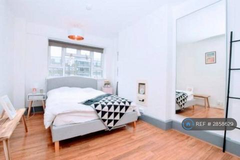 3 bedroom flat to rent, Penrose St, London, SE17