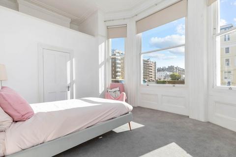 2 bedroom flat to rent, Albermarle Mansions, Victoria Terrace, Hove