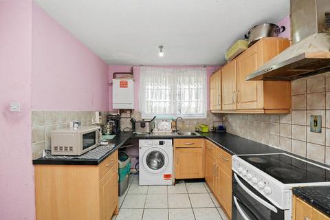 3 bedroom maisonette for sale, Lytchet Way, Enfield