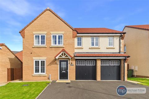 5 bedroom detached house for sale, Goldfinch Gardens, Guisborough