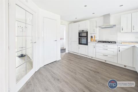 5 bedroom detached house for sale, Goldfinch Gardens, Guisborough