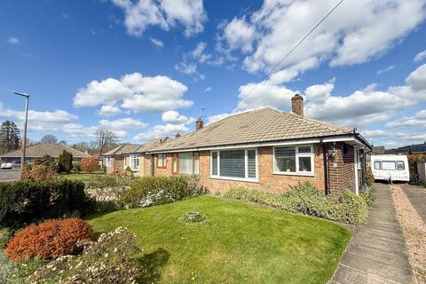 Semi-detached bungalow - Marten Grove, Huddersfield HD4