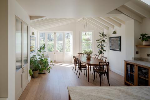 5 bedroom terraced house for sale, Woodville Road, London E11