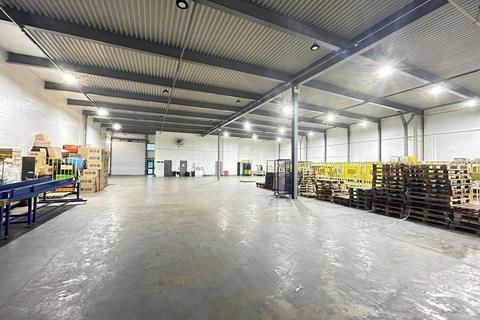 Industrial unit to rent, 1-6 Holkham Rd Peterborough PE2 6TE