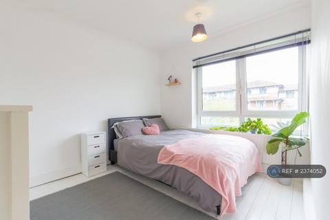 3 bedroom maisonette to rent, St. Vincent House, London, SE1