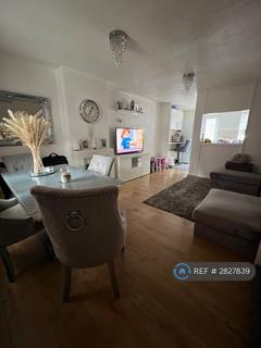 2 bedroom terraced house to rent, Robson Close, London, E6