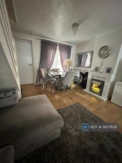 2 bedroom terraced house to rent, Robson Close, London, E6