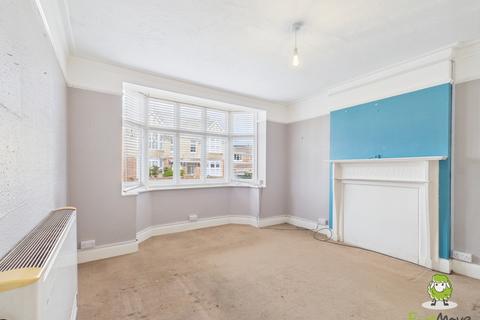 4 bedroom semi-detached house for sale, Wallis Road, Basingstoke, Hampshire, RG21