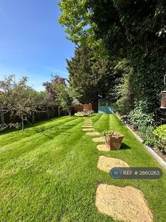 3 bedroom end of terrace house to rent, Woodfall Avenue, High Barnet, EN5