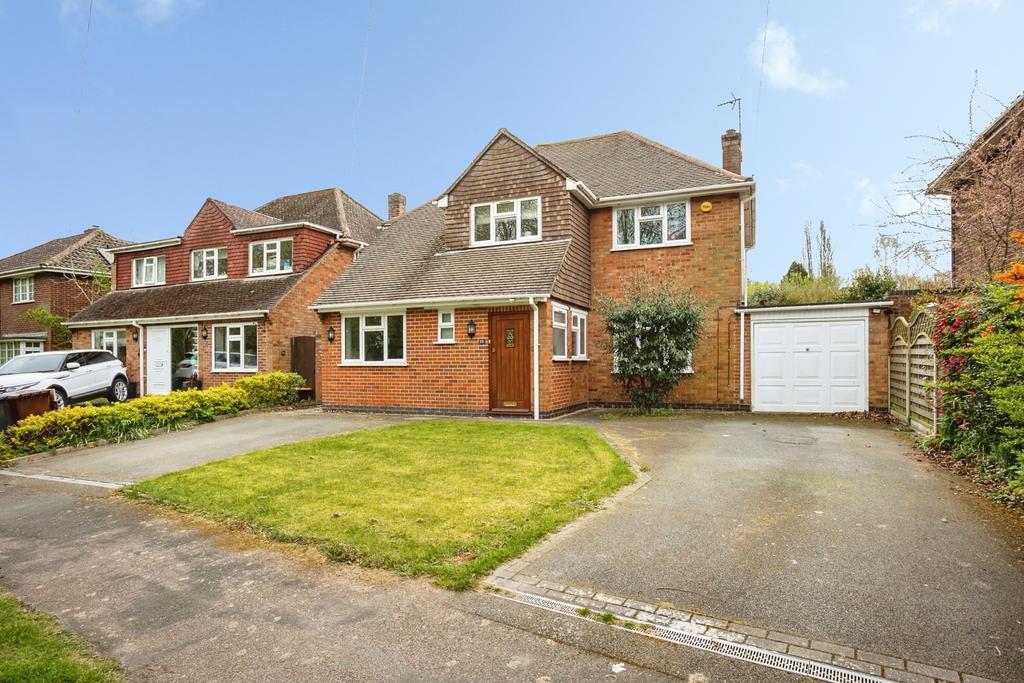 Springfield Close... 3 bed detached house for sale - £425,000